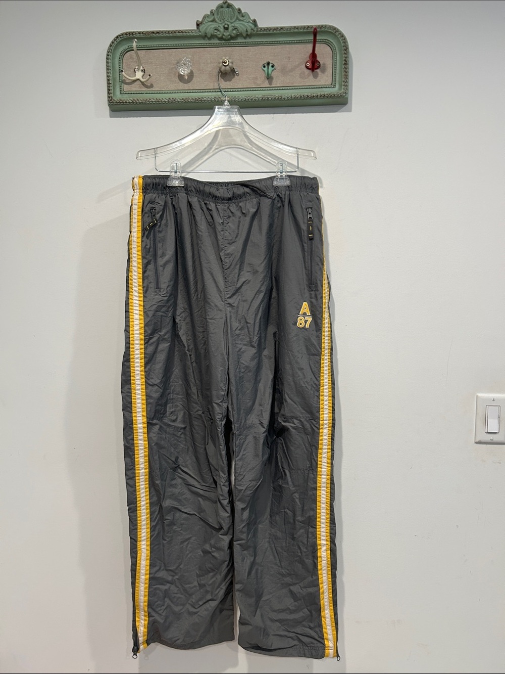 Vintage 90s Aeropostale Gray Warm Up Track Pants with Yellow Stripe men’s XL